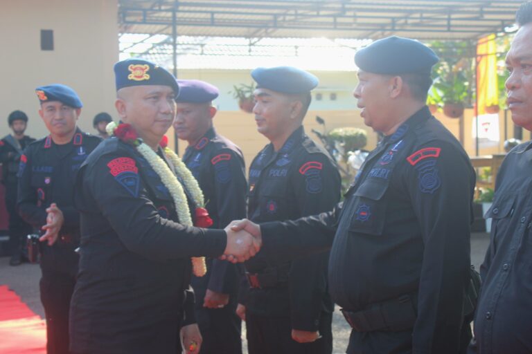 MAKO BRIMOB POLDA Jambi’ Gelar Karpet Merah Sambut DANPAS 1 BRIGJEN POL ANANG SUMPENA